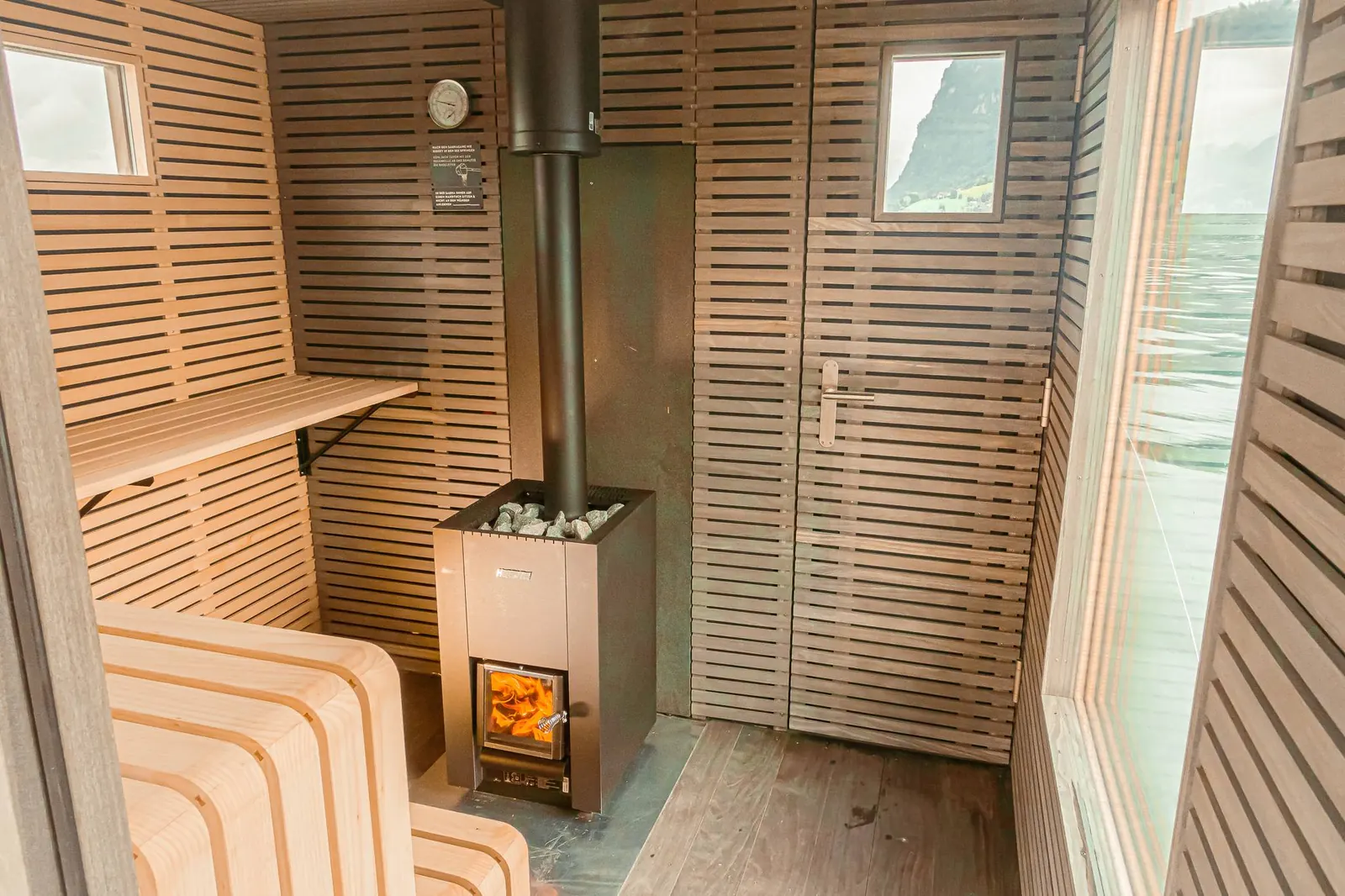 Sauna Boat Zurich Lake, photo 3